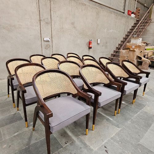 Sheesham Wood Furniture Vs Mango Wood Furniture: Decoding the Differences